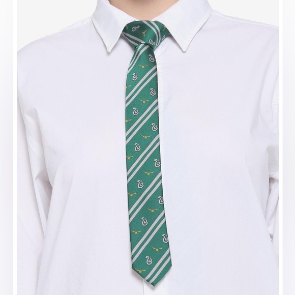 Harry Potter Slytherin Tie - Picture 1 of 4